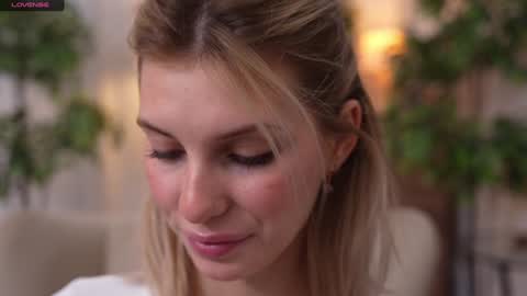 Snapshot of refined_style chatting on 01/24/25, 11:15 JessyinCherri yang online show from 01/24/25, 11:15