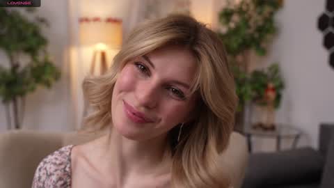 Snapshot of refined_style chatting on 02/06/25, 07:45 JessyinCherri yang online show from 02/06/25, 07:45