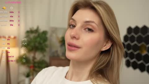 Snapshot of refined_style chatting on 03/06/25, 07:03 JessyinCherri yang online show from 03/06/25, 07:03