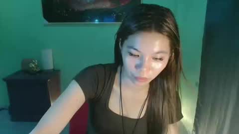 Snapshot of regelthegoddess chatting on 12/23/24, 12:41 regelthegoddess online show from 12/23/24, 12:41