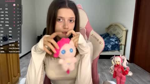 Lucy online show from 09/21/25, 03:13