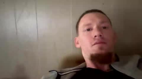 Snapshot of reggiemachete chatting on 11/04/25, 07:57 reggiemachete online show from 11/04/25, 07:57