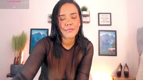 regina1819 online show from 04/11/26, 05:01