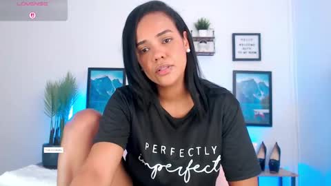 regina1819 online show from 04/15/26, 01:12