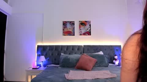 Regina online show from 12/02/25, 12:43