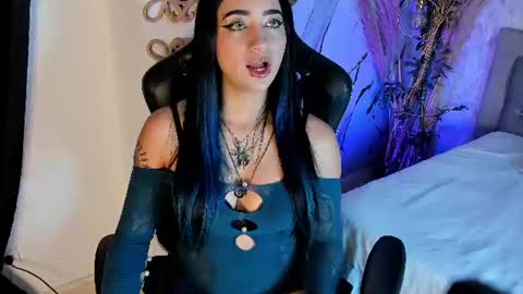 Snapshot of regina_storm chatting on 08/04/26, 02:37 online show from 08/04/26, 02:37