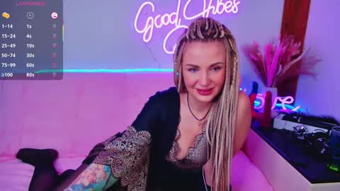 Snapshot of regina_zbarskaya chatting on 03/11/25, 07:47 Regina online show from 03/11/25, 07:47
