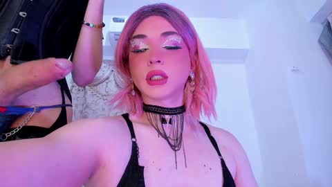 reginarose online show from 12/11/24, 01:47