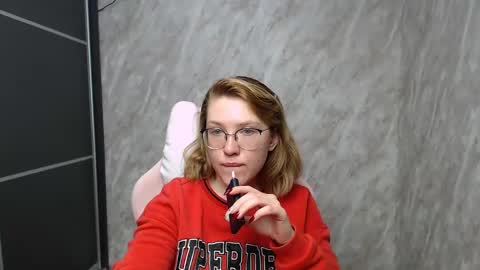 Snapshot of reginasmilee chatting on 02/26/25, 02:48 Regina online show from 02/26/25, 02:48