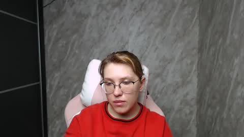 Snapshot of reginasmilee chatting on 03/05/25, 02:57 Regina online show from 03/05/25, 02:57