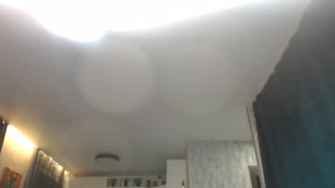 Snapshot of reginasmilee chatting on 10/30/25, 03:24 Regina online show from 10/30/25, 03:24