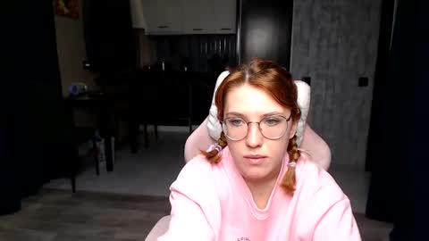 Snapshot of reginasmilee chatting on 11/10/25, 12:53 Regina online show from 11/10/25, 12:53