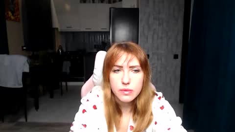 Snapshot of reginasmilee chatting on 11/27/25, 12:56 Regina online show from 11/27/25, 12:56