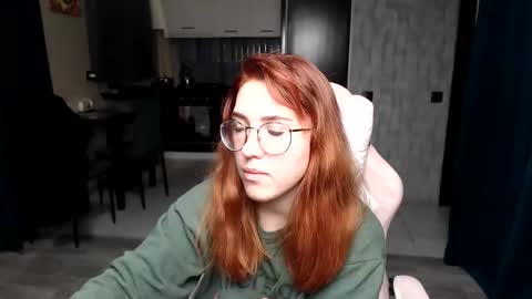 Snapshot of reginasmilee chatting on 12/03/25, 12:40 Regina online show from 12/03/25, 12:40