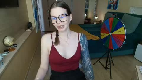 Snapshot of reginasparkle chatting on 05/24/26, 10:20 Regina online show from 05/24/26, 10:20