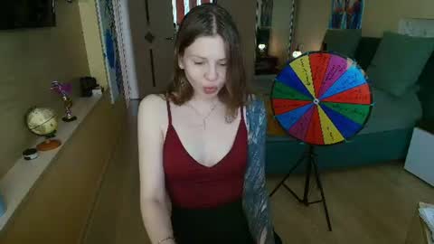 Snapshot of reginasparkle chatting on 06/25/26, 09:36 Regina online show from 06/25/26, 09:36