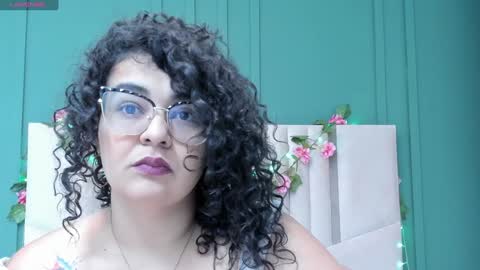reginavegaa online show from 01/23/25, 11:37