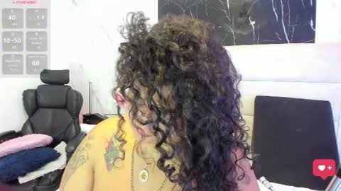 reginavegaa online show from 07/25/26, 08:56
