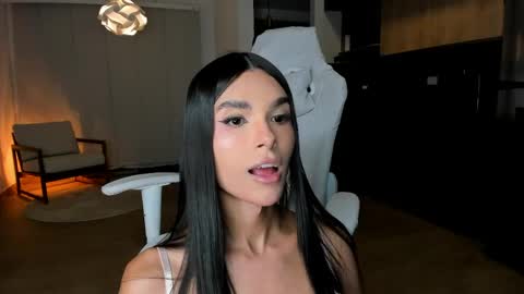  REICHEL  online show from 04/25/26, 05:43