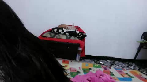 Snapshot of reign2525 chatting on 01/19/26, 04:33 reign2525 online show from 01/19/26, 04:33