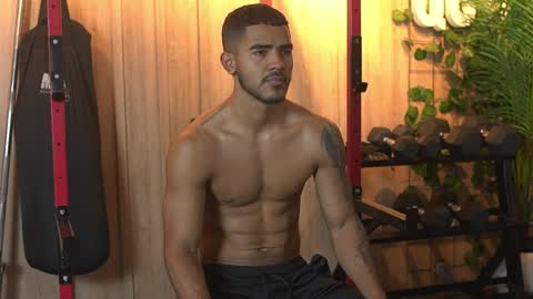 Reik online show from 11/12/25, 12:05