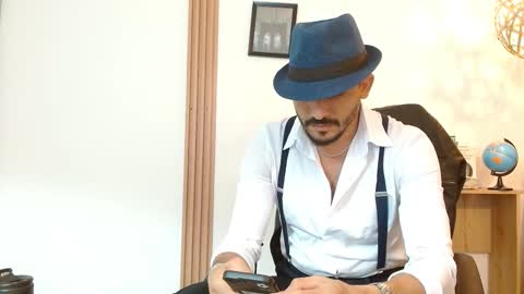 Snapshot of reiko_85_ chatting on 09/17/25, 03:03 REIKO online show from 09/17/25, 03:03