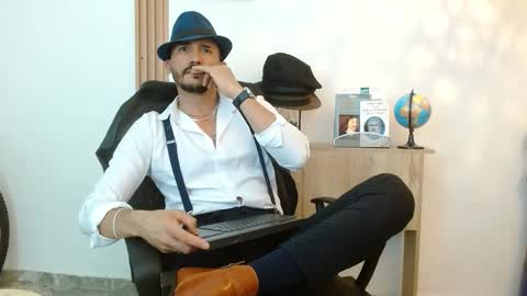 Snapshot of reiko_85_ chatting on 09/29/25, 06:46 REIKO online show from 09/29/25, 06:46