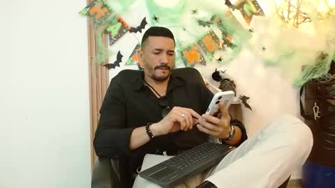 Snapshot of reiko_85_ chatting on 10/15/25, 03:12 REIKO online show from 10/15/25, 03:12