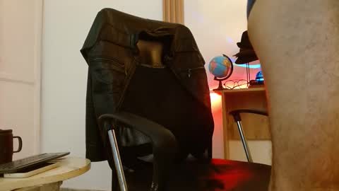   REIKO  online show from 11/12/25, 03:34