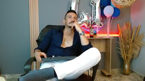   REIKO  online show from 04/23/26, 03:03