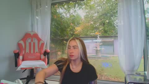 reina cummings online show from 10/02/25, 06:53