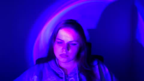 Snapshot of reinakitty_ chatting on 12/22/25, 06:32 Reina online show from 12/22/25, 06:32