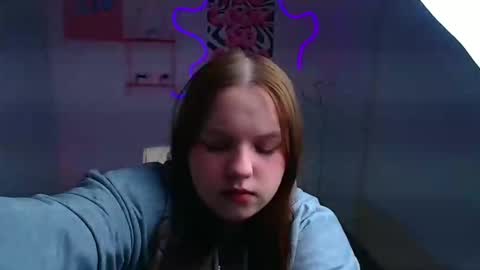 Snapshot of reinakitty_ chatting on 01/13/26, 06:29 Reina online show from 01/13/26, 06:29