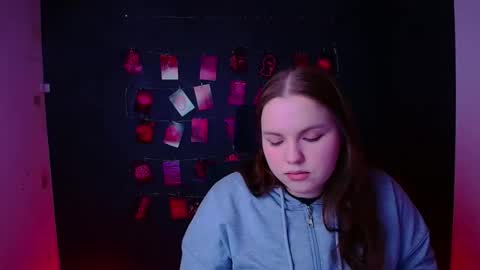 Snapshot of reinakitty_ chatting on 01/14/26, 12:44 Reina online show from 01/14/26, 12:44