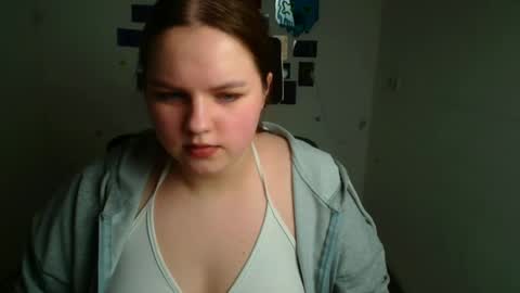 Snapshot of reinakitty_ chatting on 01/17/26, 06:40 Reina online show from 01/17/26, 06:40