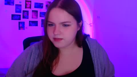 Snapshot of reinakitty_ chatting on 02/19/26, 06:53 Reina online show from 02/19/26, 06:53