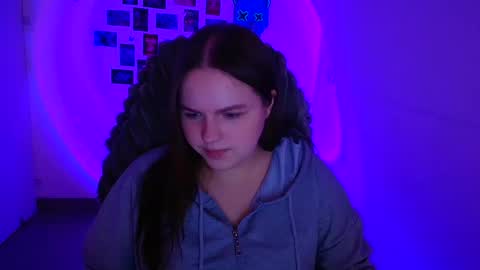 Snapshot of reinakitty_ chatting on 02/21/26, 12:50 Reina online show from 02/21/26, 12:50