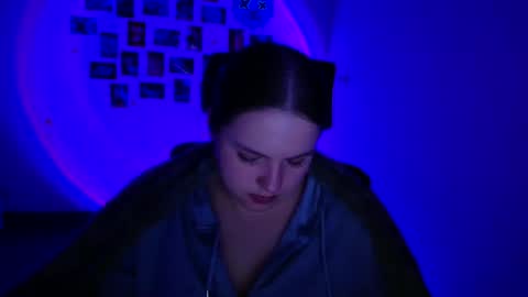 Snapshot of reinakitty_ chatting on 02/23/26, 06:44 Reina online show from 02/23/26, 06:44