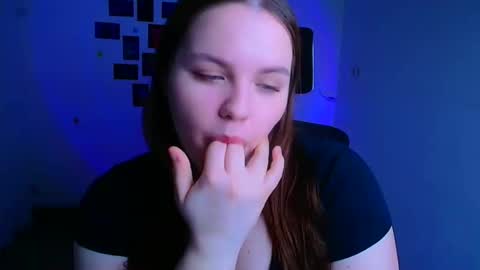 Snapshot of reinakitty_ chatting on 03/01/26, 06:15 Reina online show from 03/01/26, 06:15