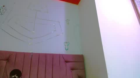 Snapshot of reiv_femboy chatting on 05/30/26, 08:44 reiv_femboy online show from 05/30/26, 08:44