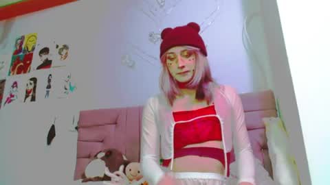 Snapshot of reiv_femboy chatting on 07/19/26, 03:43 reiv_femboy online show from 07/19/26, 03:43