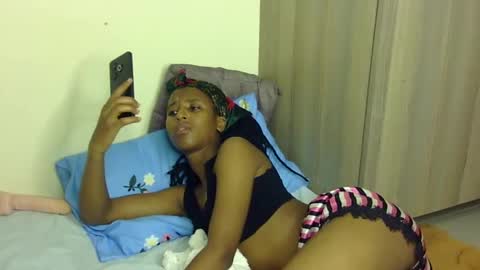 Snapshot of rellings_maya chatting on 01/17/25, 02:50 rellings-maya online show from 01/17/25, 02:50