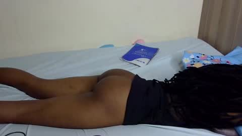 Snapshot of rellings_maya chatting on 01/19/25, 07:46 rellings-maya online show from 01/19/25, 07:46