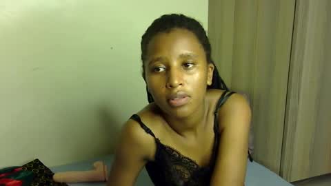 Snapshot of rellings_maya chatting on 01/23/25, 06:45 rellings-maya online show from 01/23/25, 06:45