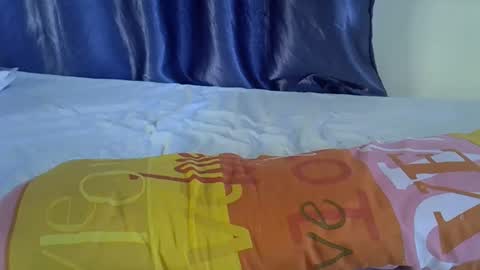 Snapshot of rellings_maya chatting on 10/03/25, 06:54 rellings-maya online show from 10/03/25, 06:54