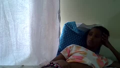 Snapshot of rellings_maya chatting on 10/10/25, 08:46 rellings-maya online show from 10/10/25, 08:46