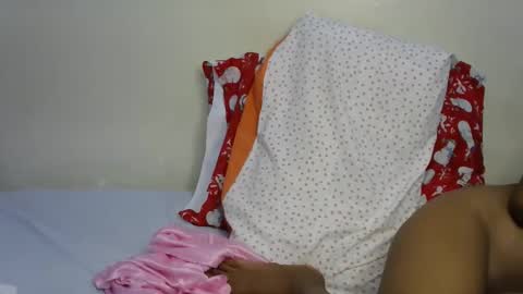 Snapshot of rellings_maya chatting on 12/03/25, 06:28 rellings-maya online show from 12/03/25, 06:28