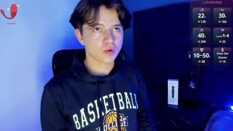 Snapshot of remiblythe chatting on 02/13/25, 12:57 RemiBlythe online show from 02/13/25, 12:57