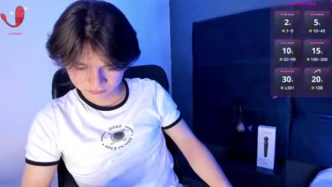 Snapshot of remiblythe chatting on 02/20/25, 08:47 RemiBlythe online show from 02/20/25, 08:47