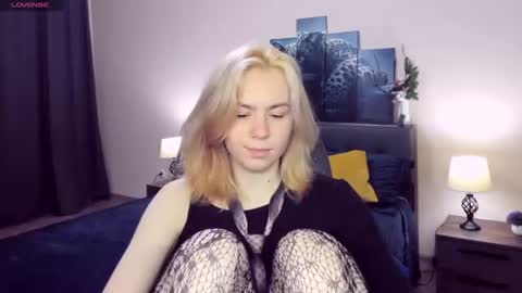 RemiPeach online show from 06/13/26, 05:55